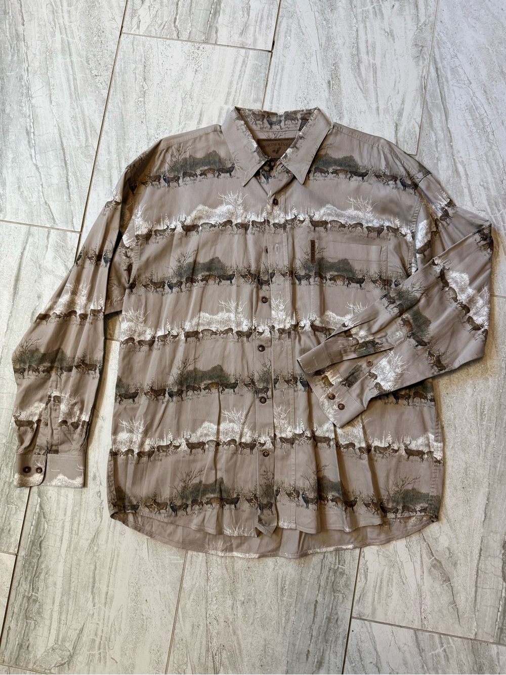 Casual Men's Long-Sleeve Button-Down Shirt in Taupe Desert Print